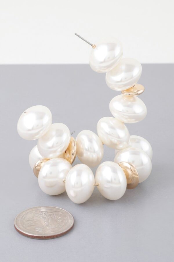 Oval Pearl Hoop Earrings – Multi-Pearl Gold-Plated