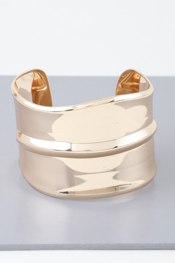 Wide Ribbed Open Cuff Bracelet – Shiny Gold