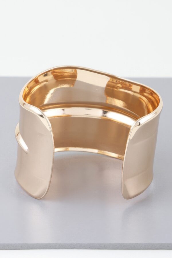 Wide Ribbed Open Cuff Bracelet – Shiny Gold