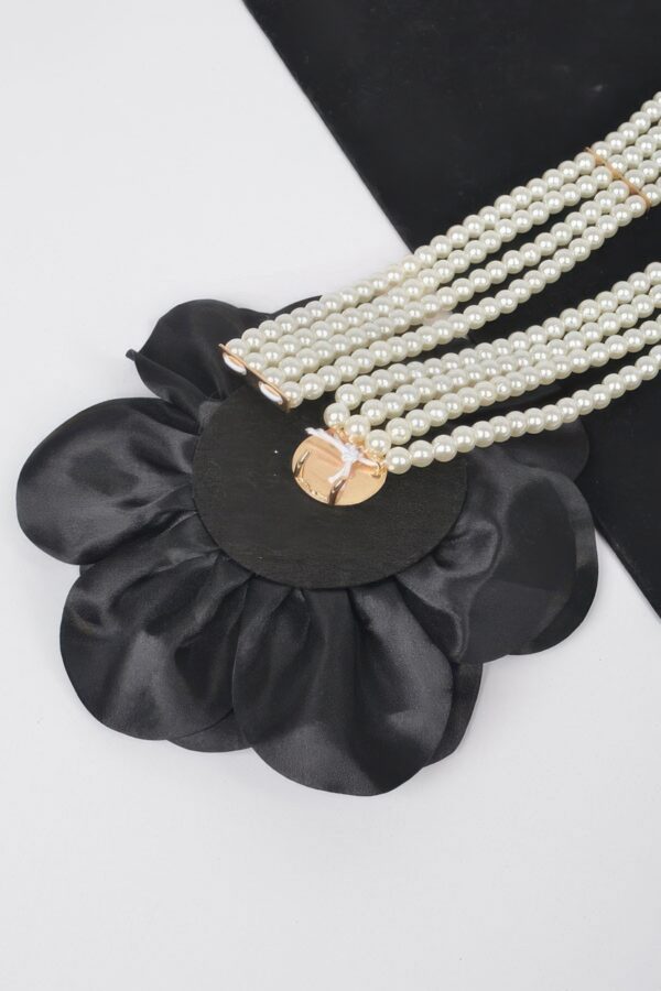 Oversized Floral Pearl Elastic Waist Belt