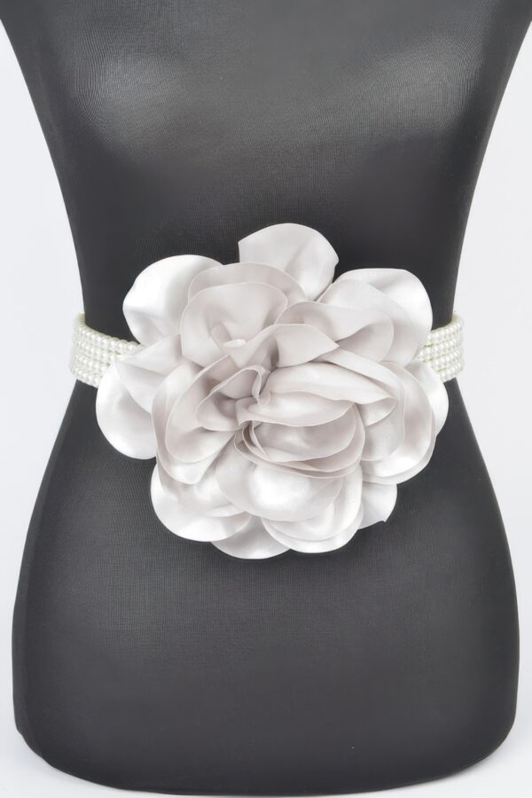 Oversized Floral Pearl Elastic Waist Belt