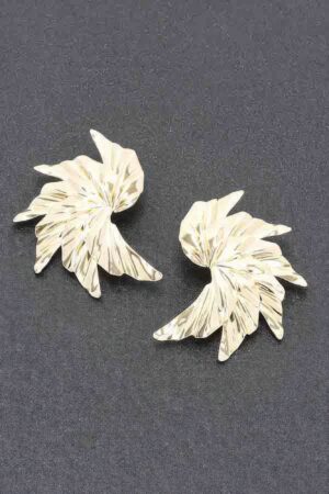 Leaf-Shaped Metal Earrings – Lightweight Statement