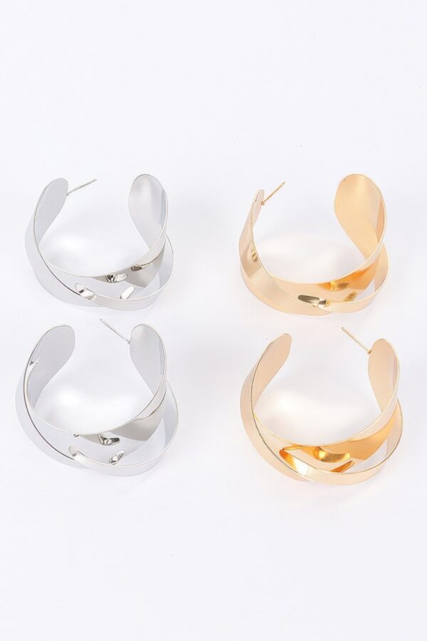 Twisted Metal Earrings – Polished Finish