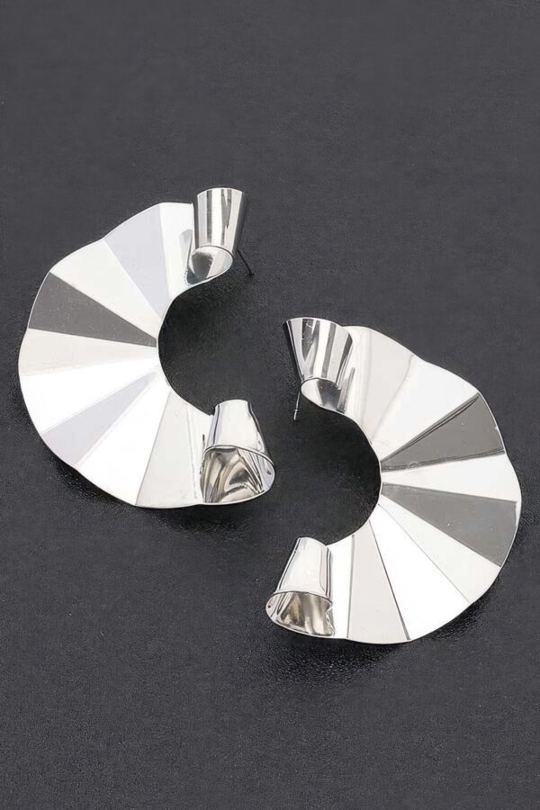 Curved Polished Metal Earrings – 2.5″ Silhouette