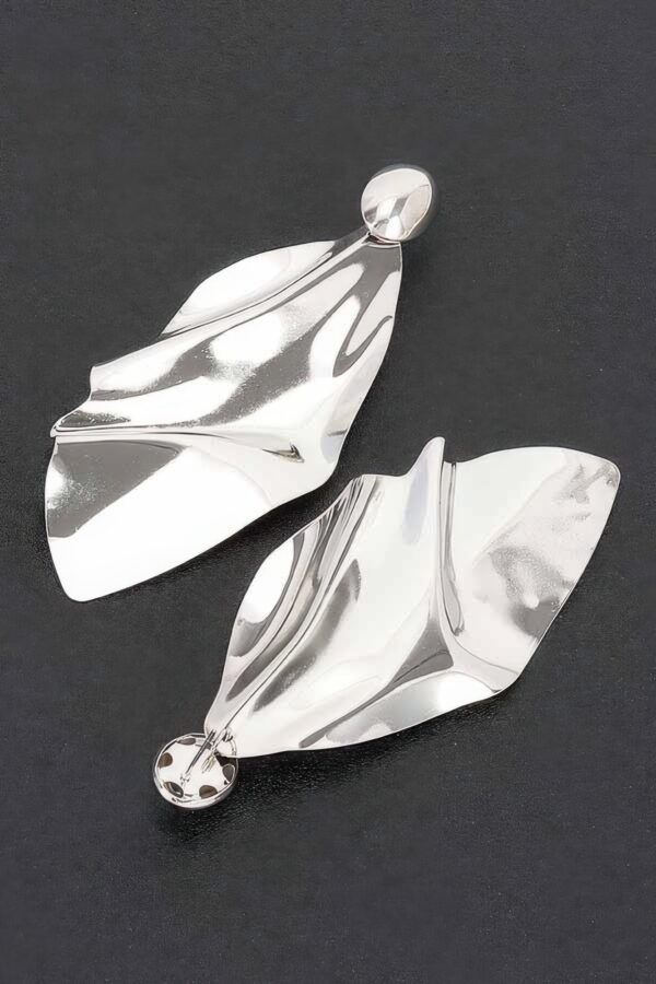 Leaf Luxe Metal Drop Earrings – Elongated Leaf Silhouette