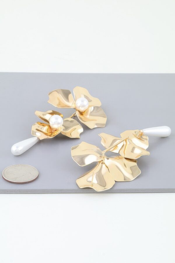 Pearl Flower Drop Earrings – Gold-Tone Floral Drops