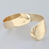 Shiny Wrap-Around Bracelet – Polished High-Shine Cuff