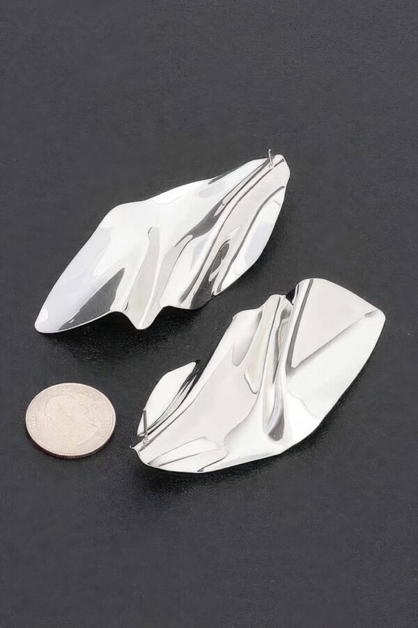 Wave Gold-Plated Drop Earrings – Sculpted Wave Design