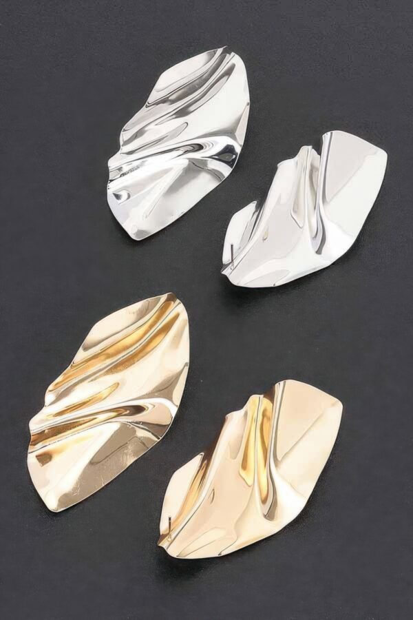 Wave Gold-Plated Drop Earrings – Sculpted Wave Design