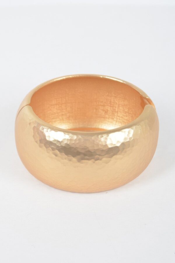 Gold-Tone Hammered Metal Bangle – Oval