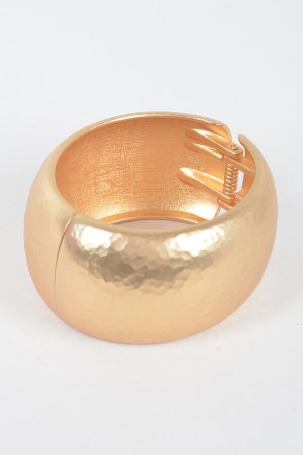 Gold-Tone Hammered Metal Bangle – Oval