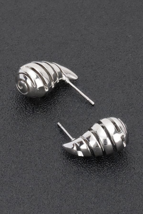 Metal Teardrop Earrings – Conch-Inspired Silhouette