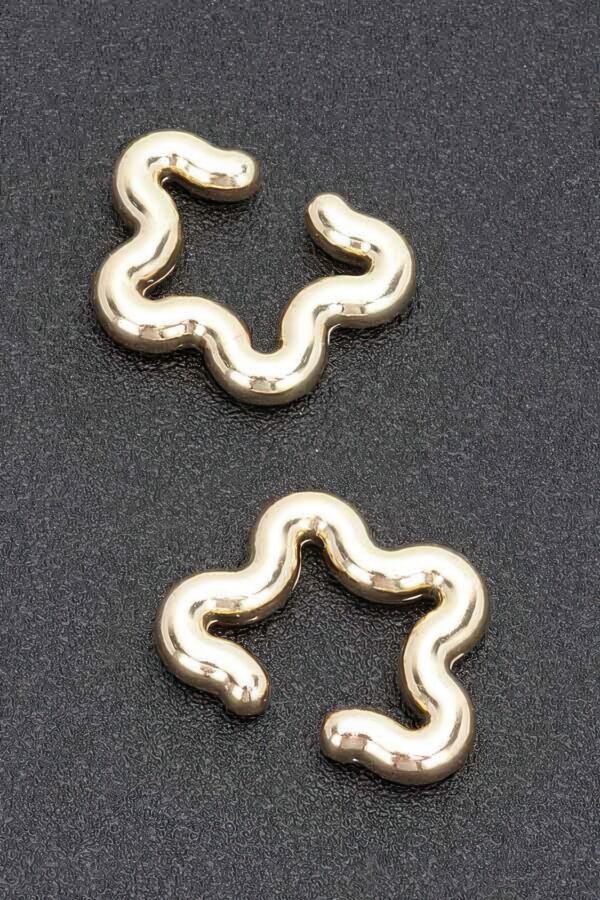 WaveGlow Star Cuff Earrings – Gold-Plated Plastic
