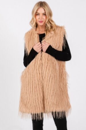 Plush Faux Fur Pocket Vest – Open-Front Layering Piece