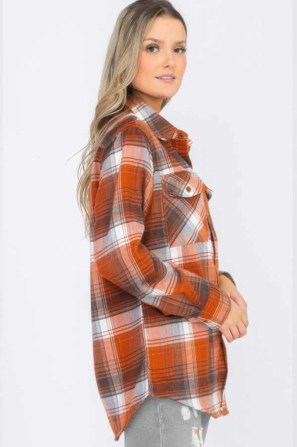 Women’s Oversized Boyfriend Flannel Shirt – Checkered