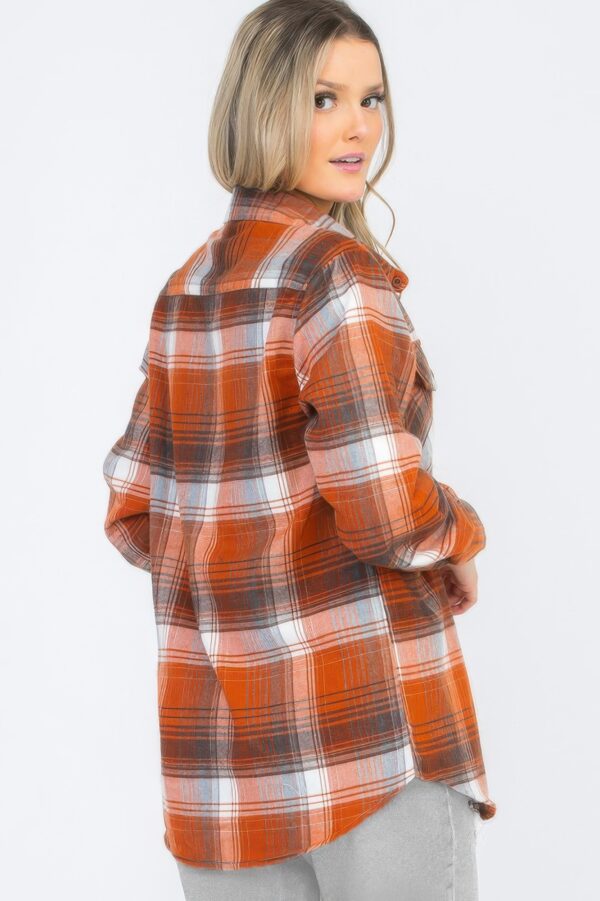 Women’s Oversized Boyfriend Flannel Shirt – Checkered