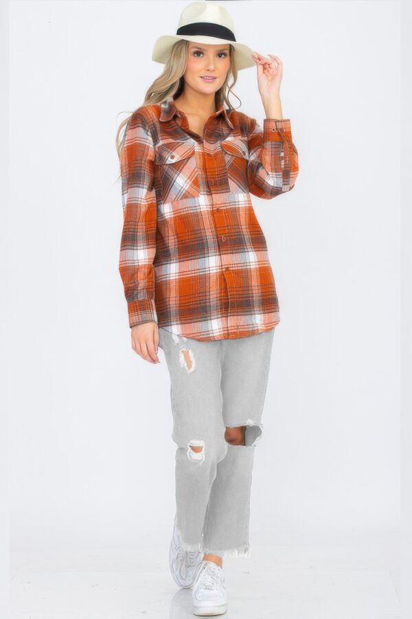 Women’s Oversized Boyfriend Flannel Shirt – Checkered