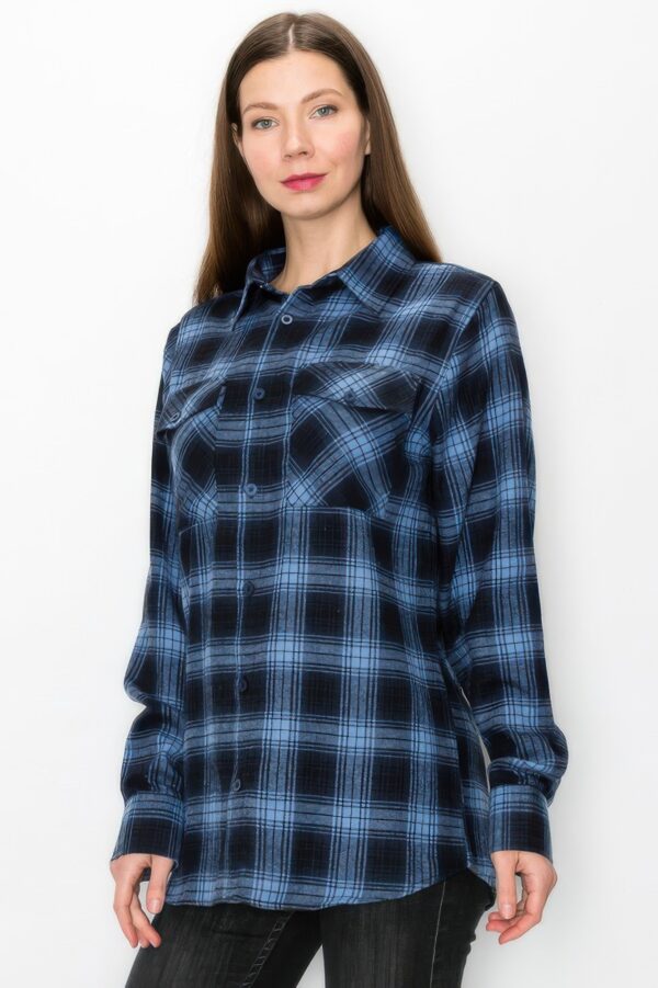 Women’s Oversized Boyfriend Flannel Shirt – Checkered