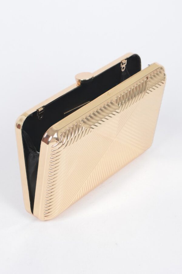 Vintage Metal Clutch – Geometric Metallic Finish