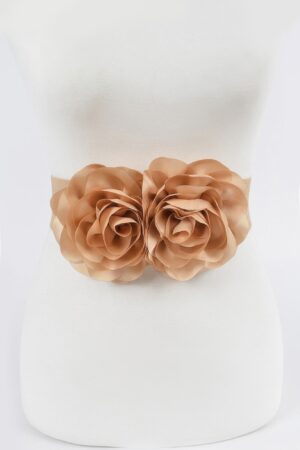 Floral Applique Belt – Sculptural Waist Accent