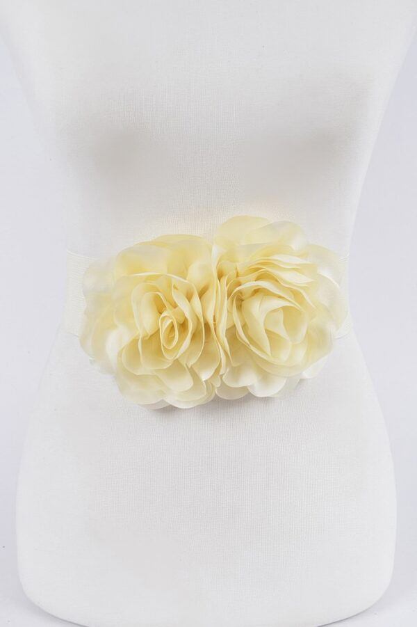 Floral Applique Belt – Sculptural Waist Accent