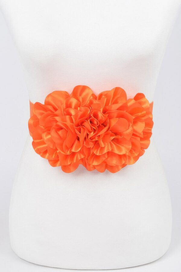 Floral Applique Belt – Sculptural Waist Accent