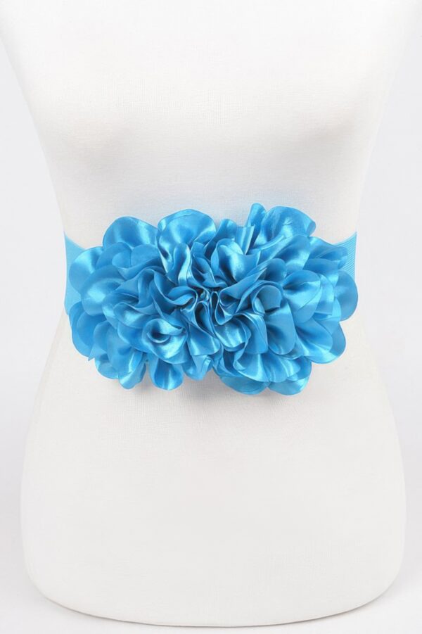 Floral Applique Belt – Sculptural Waist Accent