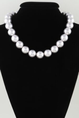 Beaded Statement Necklace with Oversized Shiny Beads