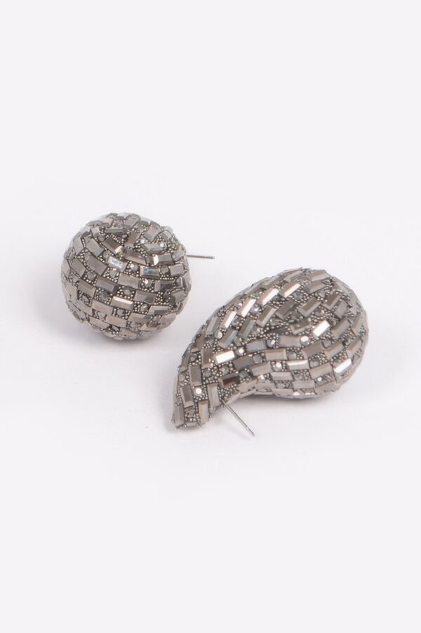Rhinestone Teardrop Earrings – Post-Back Sparkle