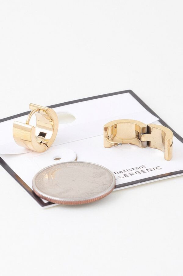 Crosshatched Wide Hoop Earrings – Gold-Tone