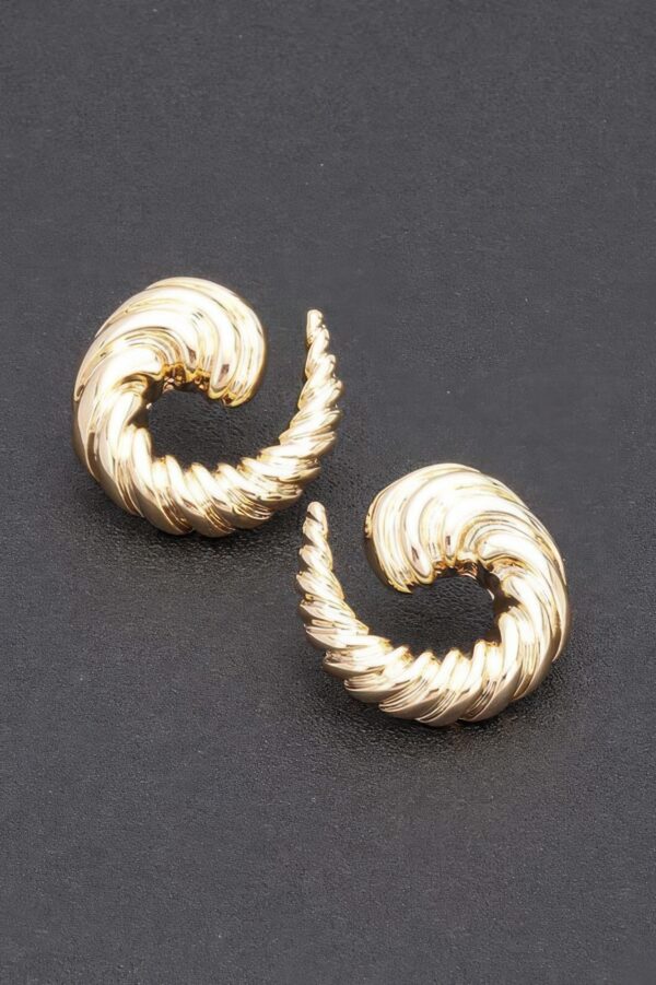 Metal Vintage Spiral Stud Earrings – 1.25″ Compact