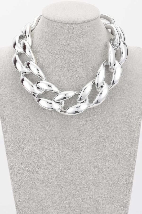 Oversized Chain Choker – Polished Silver Links