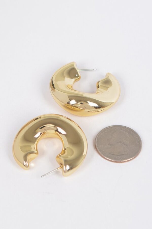 Sculpted Mixed-Metal Ear Cuff – Gold & Silver