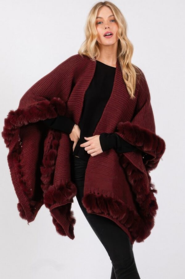 Faux Fur-Trim Cape with Clasp Closure – Midweight Layer