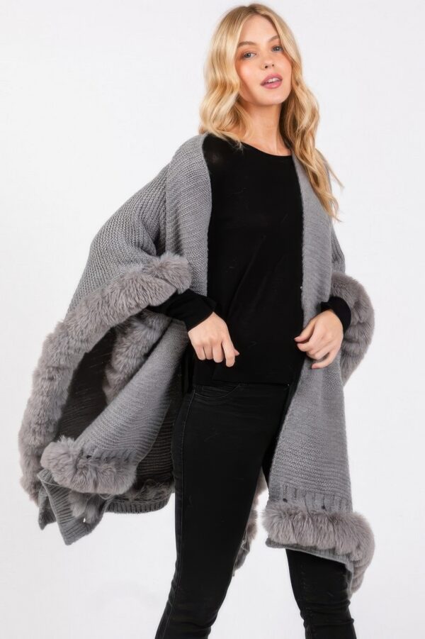Faux Fur-Trim Cape with Clasp Closure – Midweight Layer