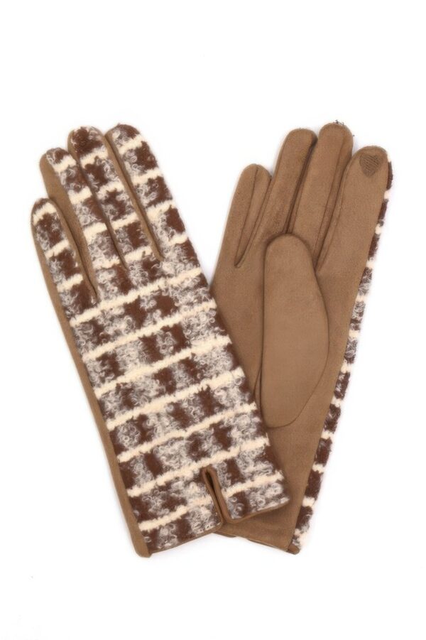 Fuzzy Plaid Smart-Touch Gloves – Cozy Check Pattern