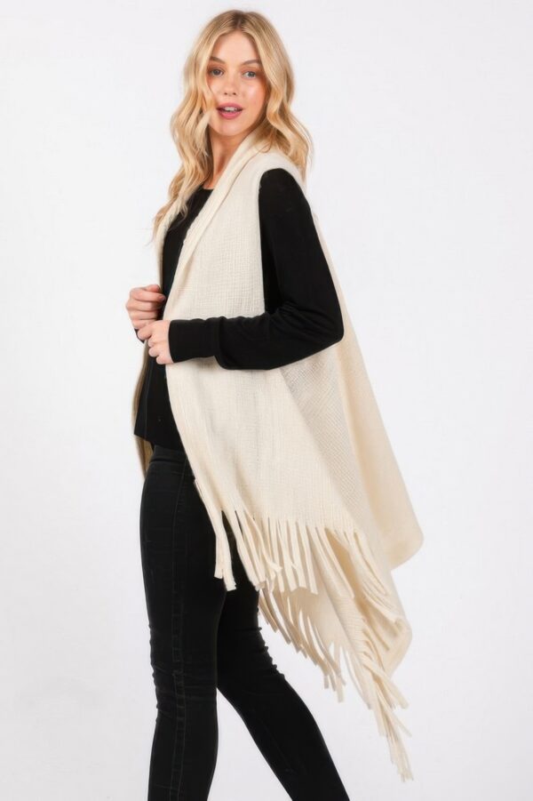 Lightweight Embossed Dotted-Line Tassel Knit Vest
