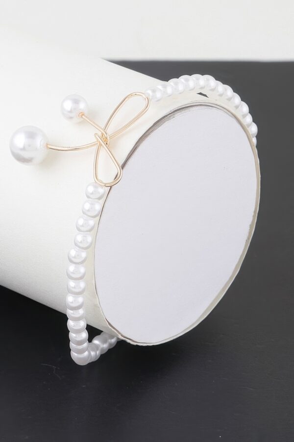 Faux Pearl Bow Bracelet – Delicate Bow Accent