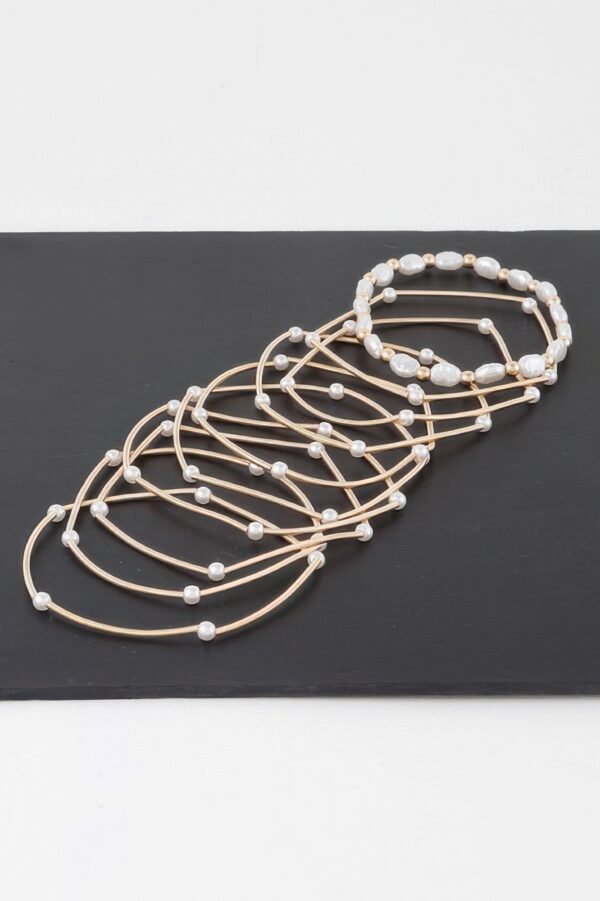 Faux Pearl Classic Bracelet – Polished Round Design