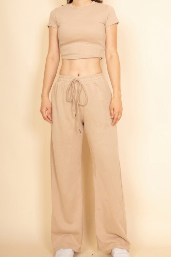 Crop Tee and Wide-Leg Lounge Set – Soft Knit