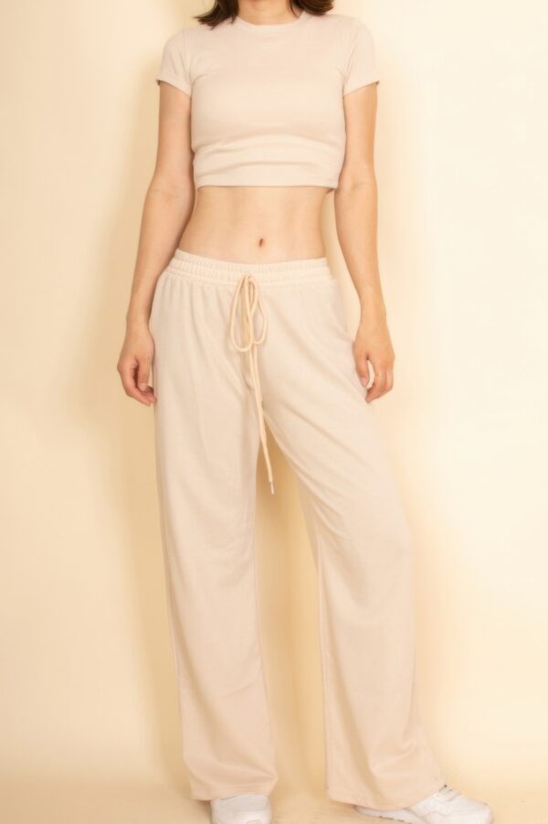 Crop Tee and Wide-Leg Lounge Set – Soft Knit