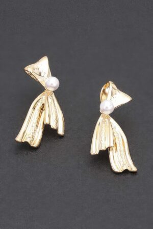 Vintage Pearl Bow Stud Earrings – Gold-Dipped