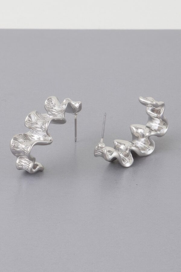 Ripple Down Dangle Earrings – Fluid Ripple Silhouette