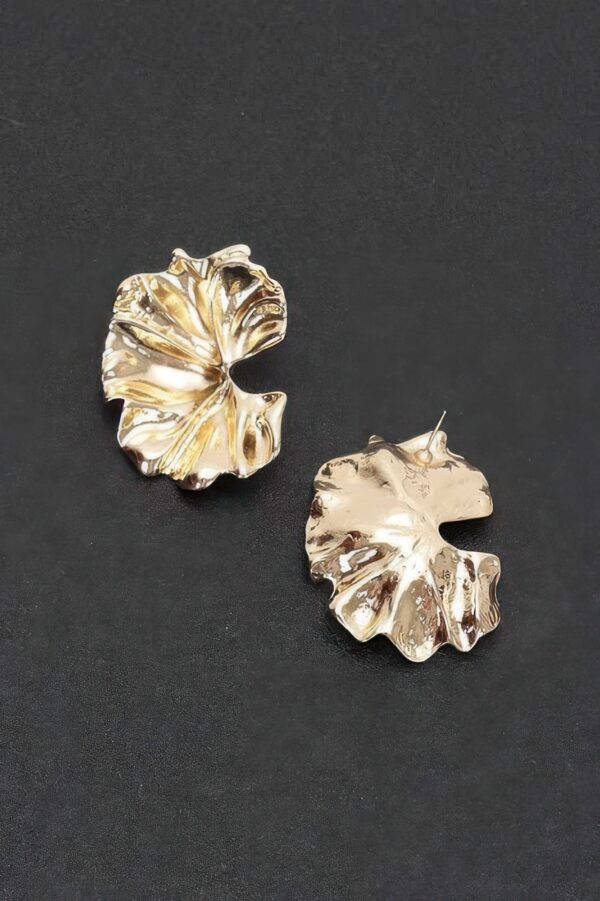 Petal Motif Drop Earrings – Floral Silhouette