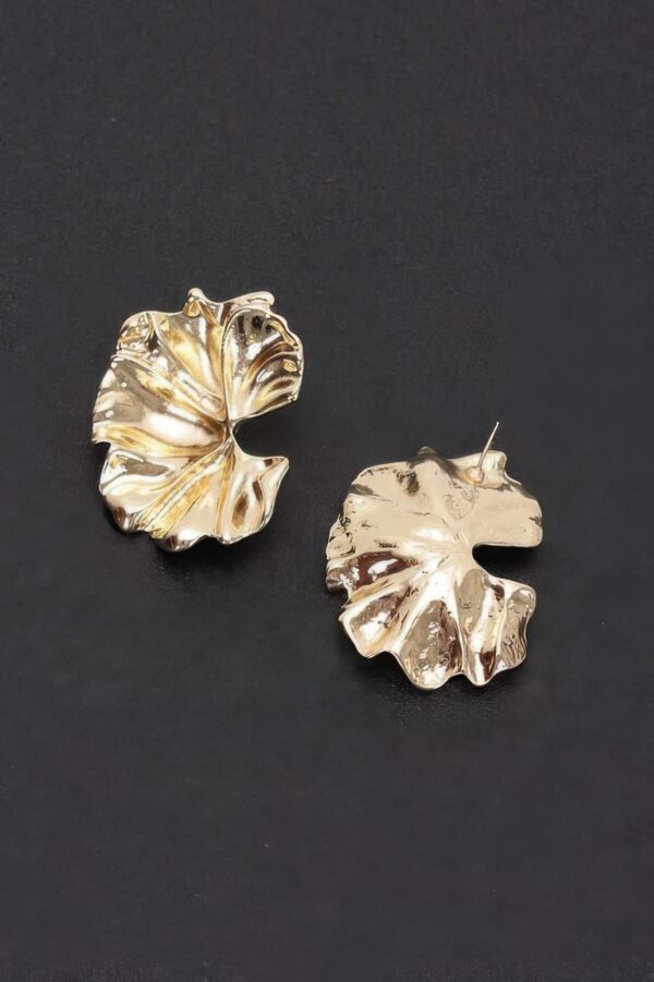 Petal Motif Drop Earrings – Floral Silhouette