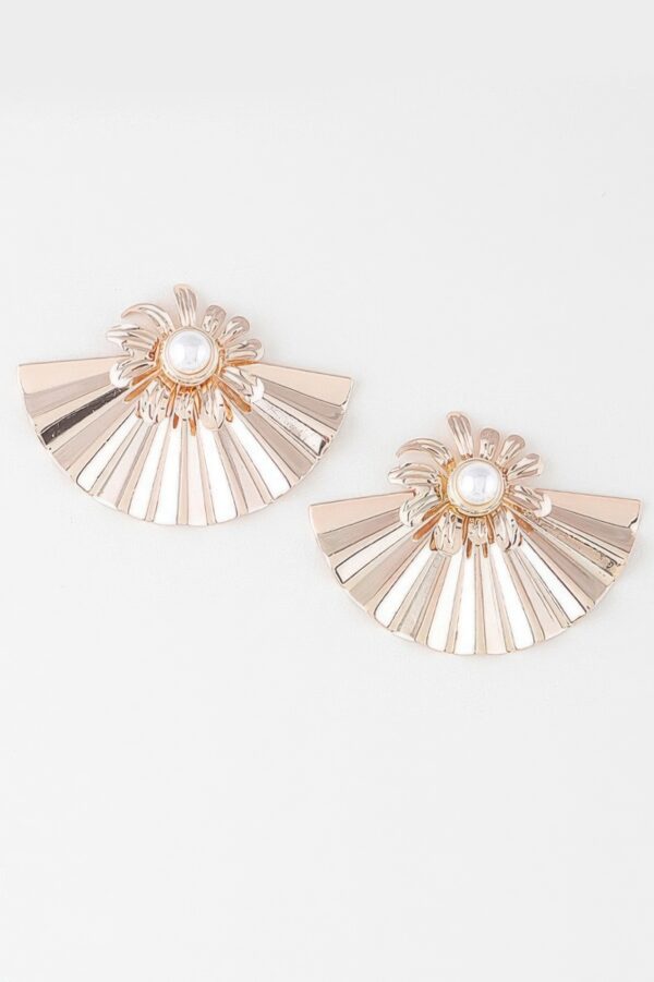 Pearl Fan Earrings – Gold-Tone Sculptural Design