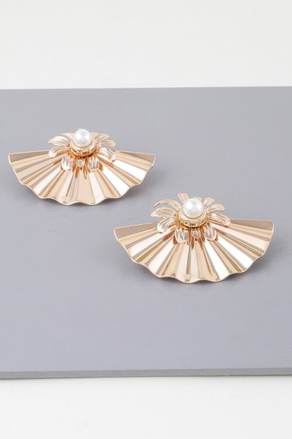 Pearl Fan Earrings – Gold-Tone Sculptural Design