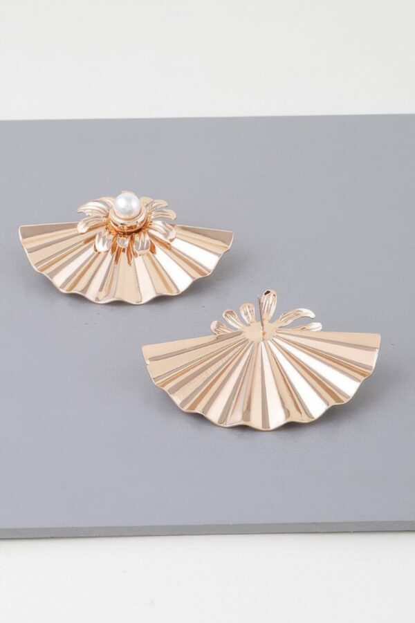 Pearl Fan Earrings – Gold-Tone Sculptural Design