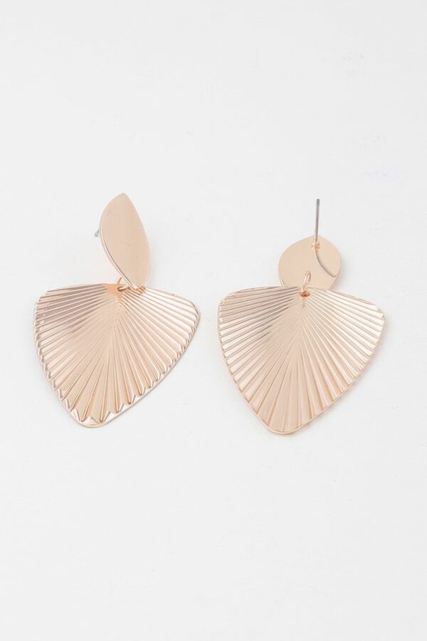 Ribbed Leaf Drop Earrings – Shiny Metallic