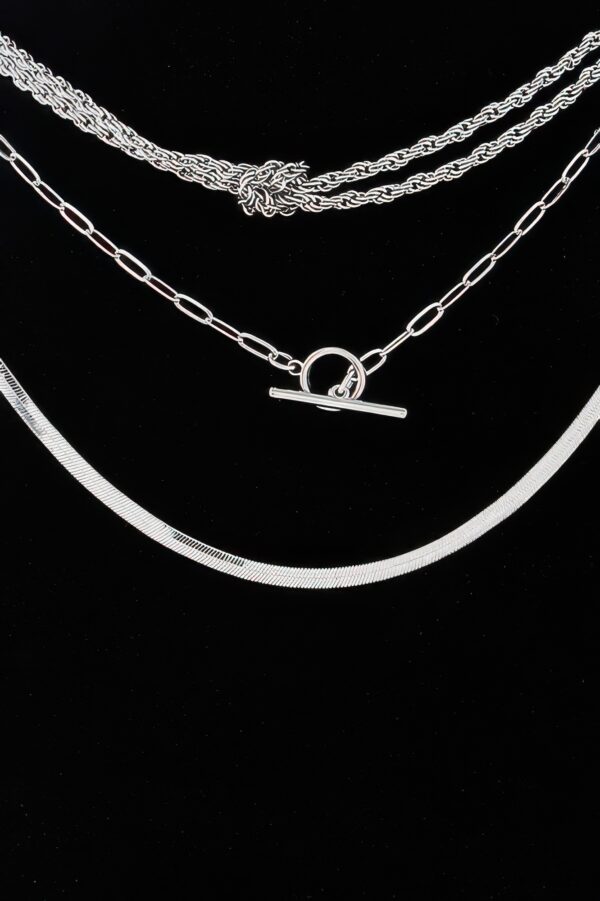 Multi Metallic Toggle Link Necklace – Chunky Short Chain